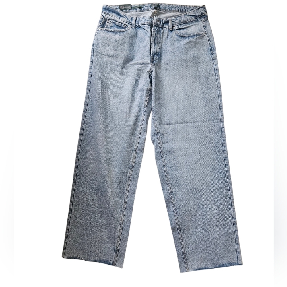 High Rise Straight Leg Raw Hem Light Wash Jeans Juniors 17 -NWT